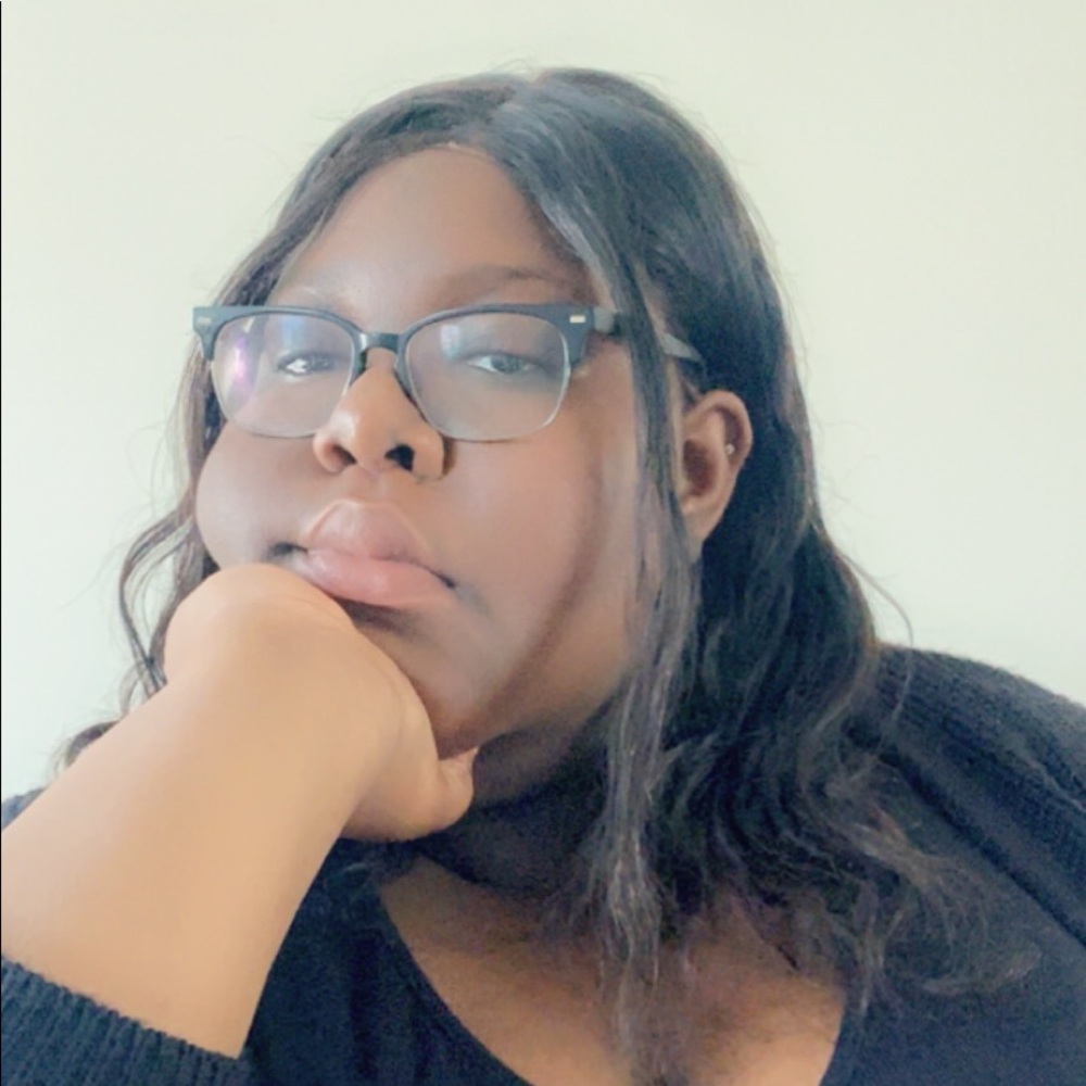 Meet your Posher, Ayesha e